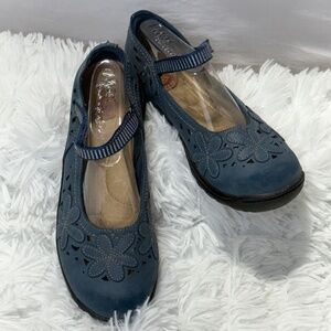 Blue Earth Spirit Shoe
